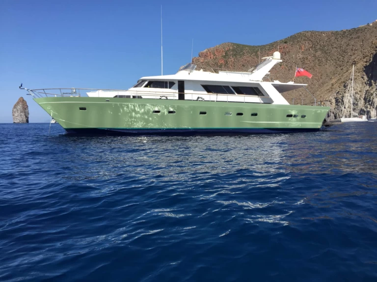 Cantieri Pegasus 80 a louer à Olbia