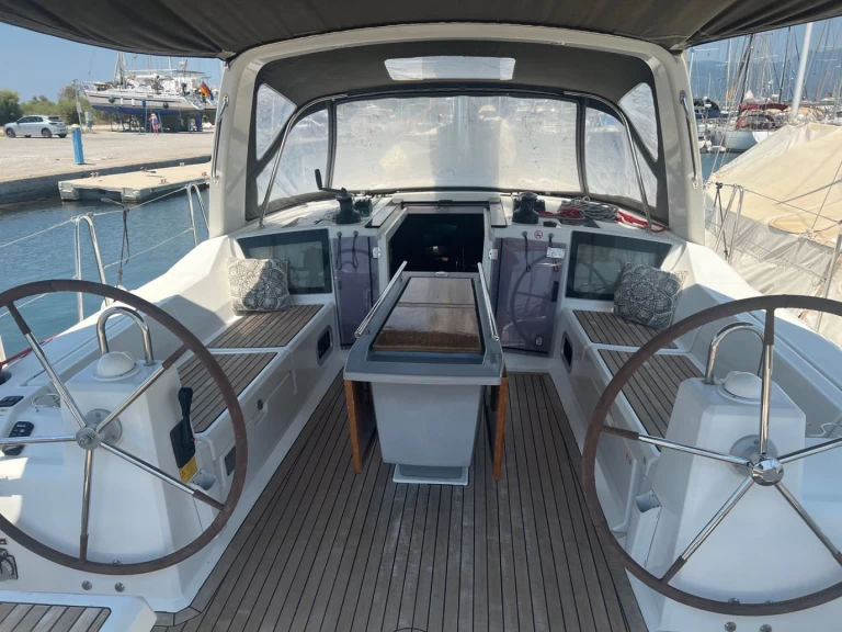 Location bateau Bénéteau Oceanis 41.1 à Préveza sur Samboat