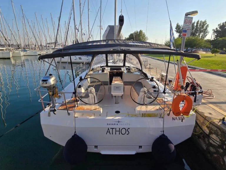 Location bateau Álimos pas cher Bavaria C42