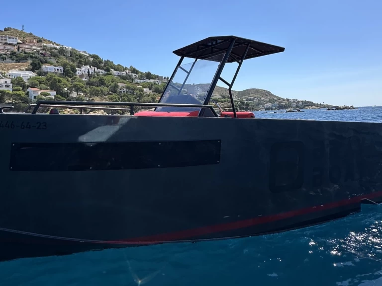 Louez un BravaBoats BA 75 à Roses