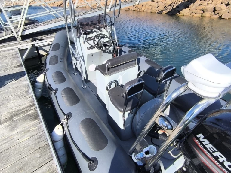 Louer Semi-rigide avec ou sans skipper 3D Tender à Trébeurden