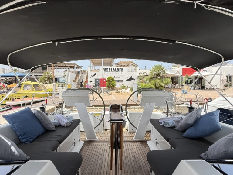 Louer Voilier avec ou sans skipper Hanse à La Savina