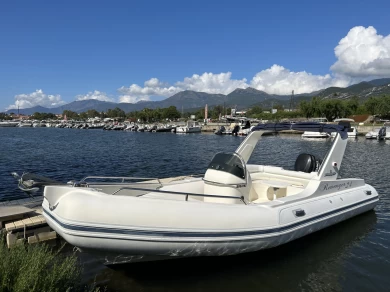 Gommone a noleggio a Saint-Florent al miglior prezzo