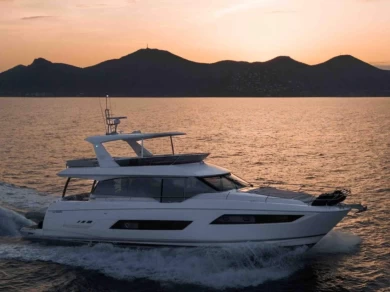 Båtuthyrning Prestige 680S i Côte d'Azur på Samboat 