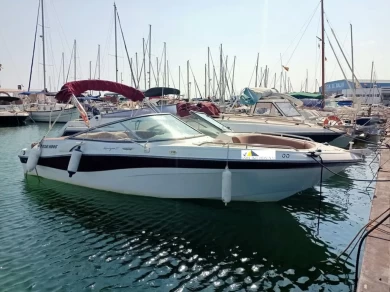 Charter a Four Winns Horizon 210 in Vilanova i la Geltrú on Samboat