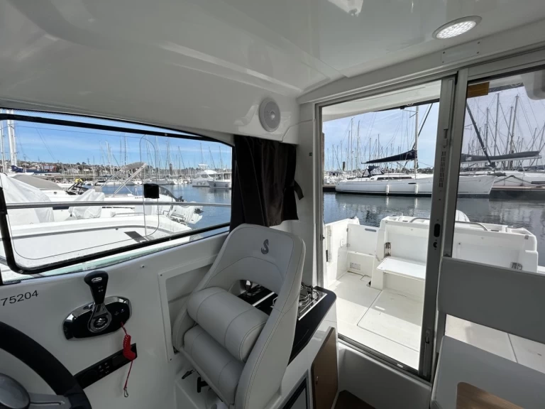 Location Bateau à moteur Bénéteau avec permis