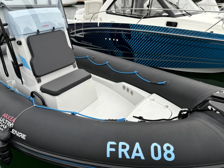 Location bateau Zodiac ZODIAC PRO 6.5 à Brest sur Samboat