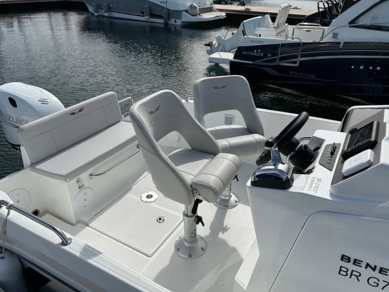 Location bateau Bénéteau Flyer 6 SPACEdeck à Port du Moulin Blanc sur Samboat