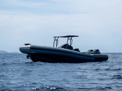Noleggio Gommone a Porto Pollo – U FANALE LIBECCIU 1000