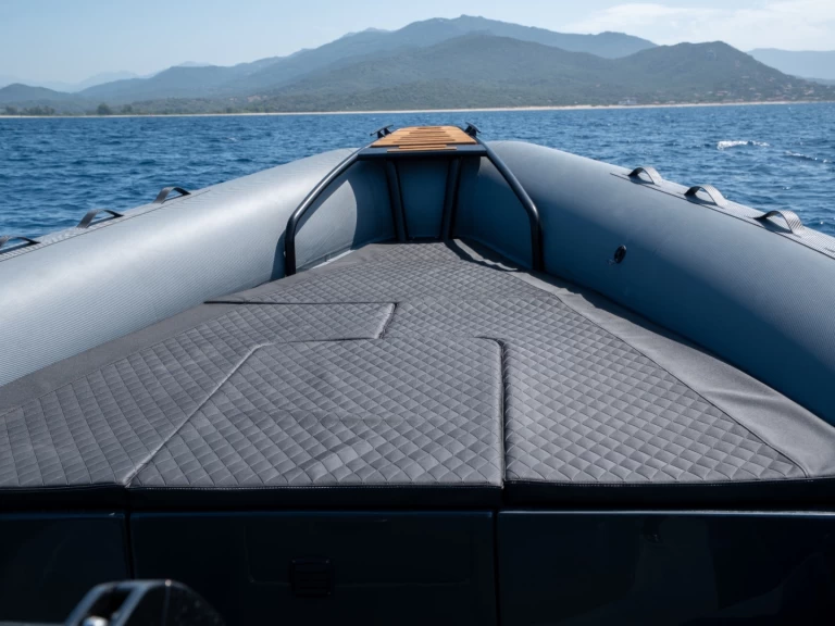 Location bateau U FANALE LIBECCIU 1000 à Porto Pollo sur Samboat