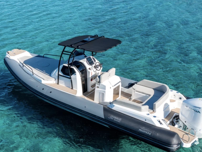 Louer Semi-rigide avec ou sans skipper Fanale marine  à Porto Pollo