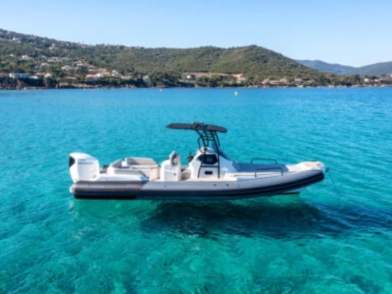 Location Semi-rigide Fanale marine  avec permis