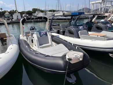 Zodiac Medline 7.5 da affittare a  Port Grimaud