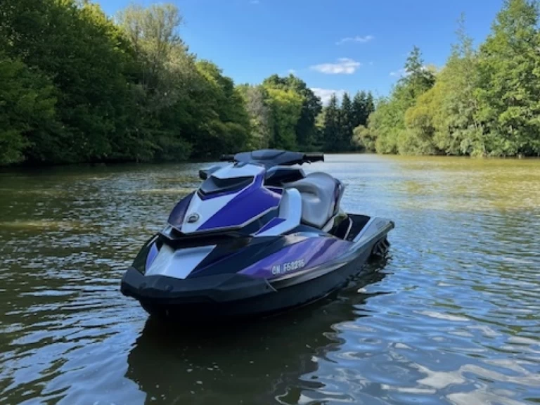 Location à Bénodet - Sea-Doo GTI 130 sur SamBoat