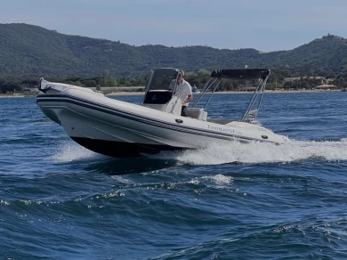 Noleggio Gommone a Port Grimaud – Capelli CAPELLI 700 TEMPEST OPEN
