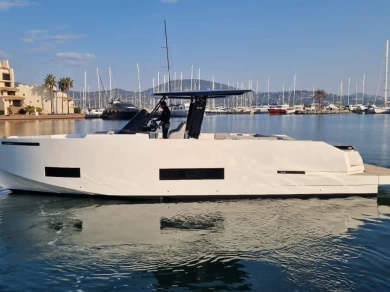 Noleggio Yacht di lusso con o senza skipper DE ANTONIO Yachts a Port Grimaud