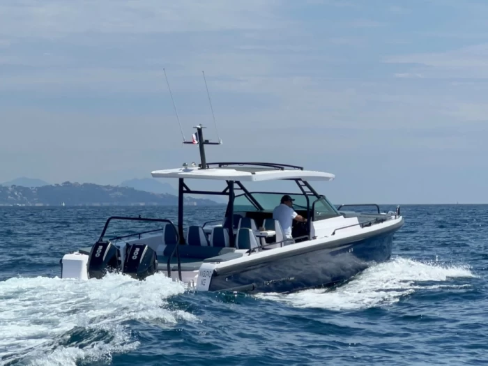 Location à Port Grimaud - Axopar Axopar 37 Sun-Top sur SamBoat