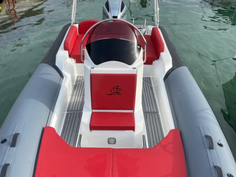 Location Semi-rigide Fanale marine  avec permis