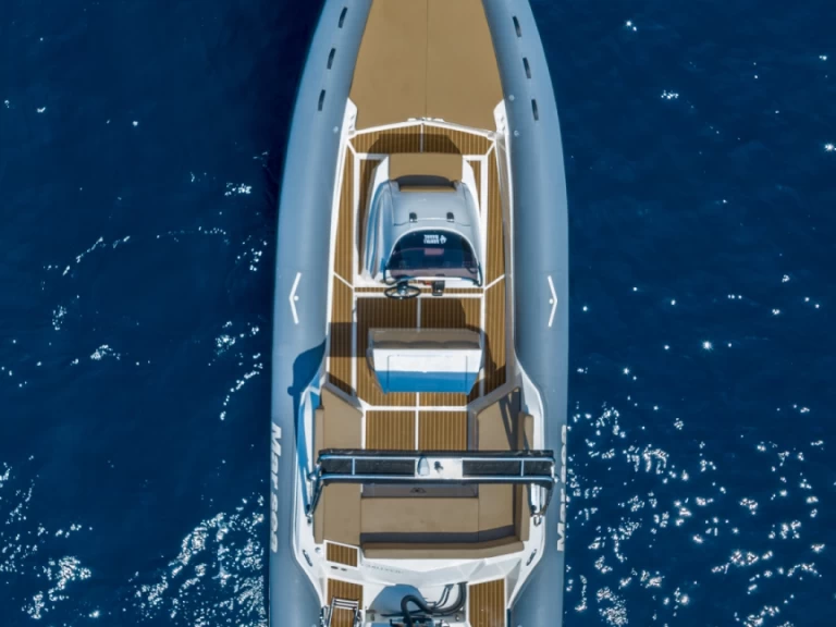 Louer Semi-rigide avec ou sans skipper Marsea à Porto Pollo