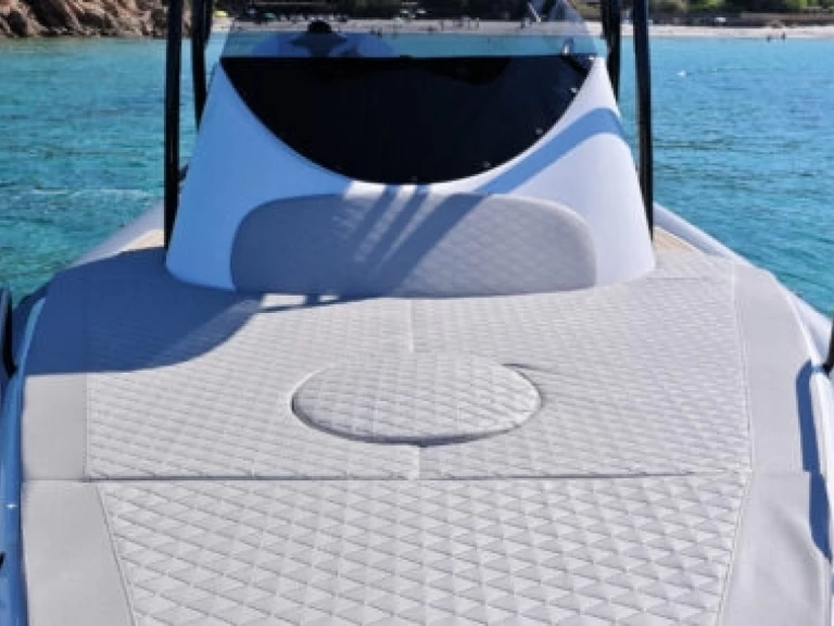 Location Semi-rigide Fanale marine  avec permis