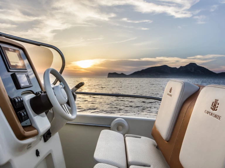 Location à Cogolin - Capoforte CX 240 sur SamBoat