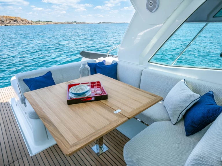 Location bateau Cogolin pas cher Gran Turismo 36