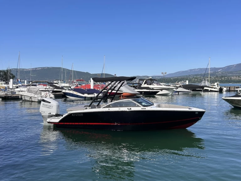 Four Winns FOUR WINNS H2 a louer à Viviers-du-Lac