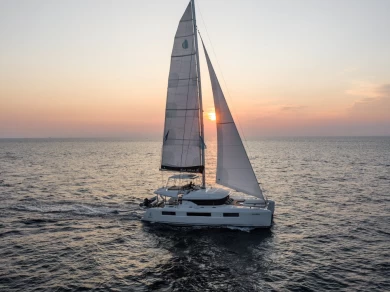 Lagoon Lagoon 50 charter bareboat or skippered in  Athènes