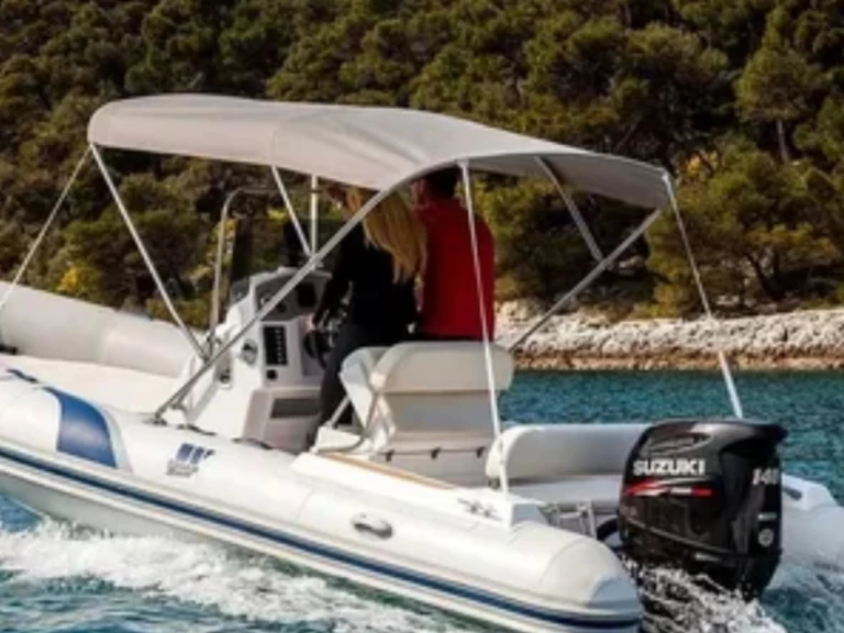 Location Semi-rigide Tiger avec permis