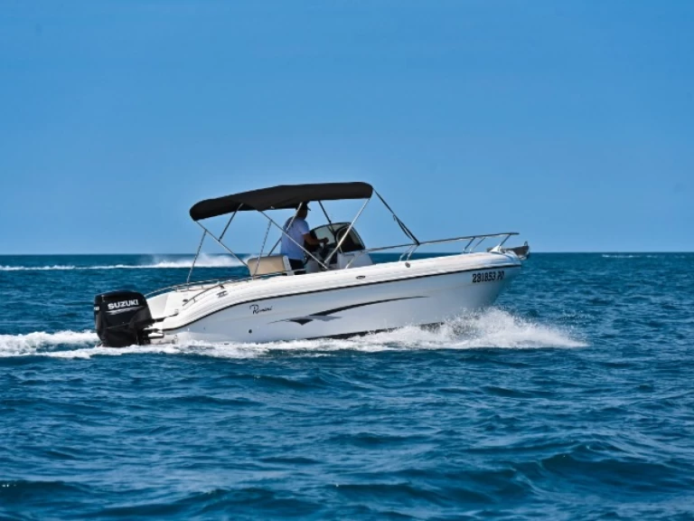 Location à Funtana-Fontane - Ranieri Voyager 24 sur SamBoat