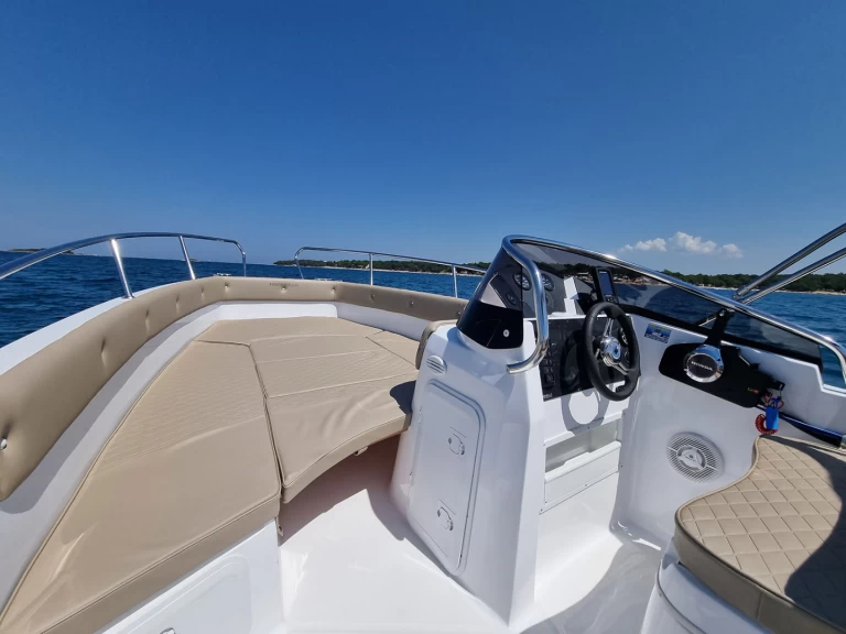 Location bateau Marinello Eden 590 à Funtana-Fontane sur Samboat