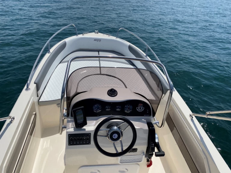 Eolo Eolo 570 Open a louer à Funtana-Fontane