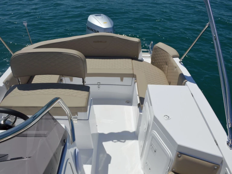 Location bateau Funtana-Fontane pas cher Eden 22