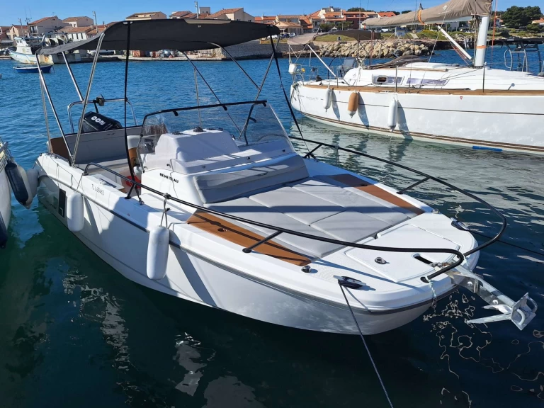 Louez un Bénéteau Flyer7 à Port-de-Bouc