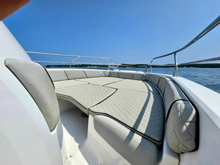 Location bateau Funtana-Fontane pas cher 23S