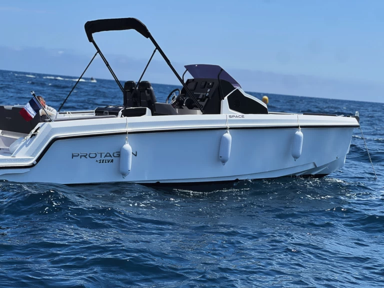 Location Bateau à moteur Poseidon avec permis