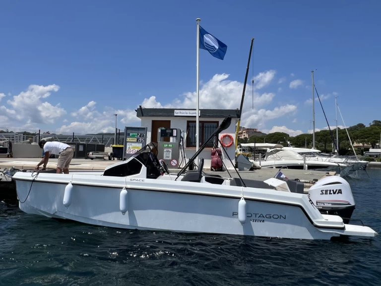 Bateau à moteur à louer à Sainte-Maxime au meilleur prix