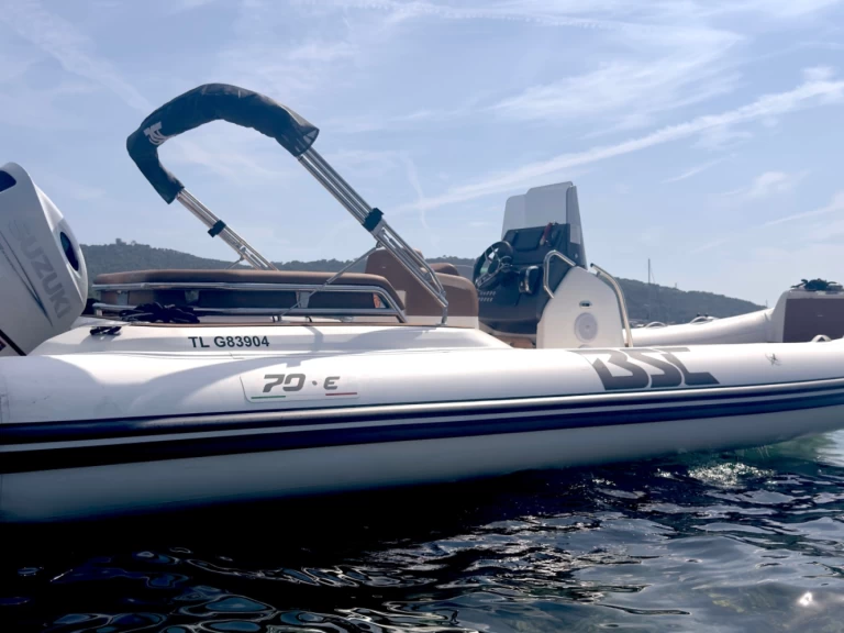 Louez un Bsc Bsc 70 élégance à Hyères