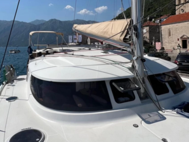 Location Catamaran à Porto Montenegro - Fountaine Pajot Lipari 41