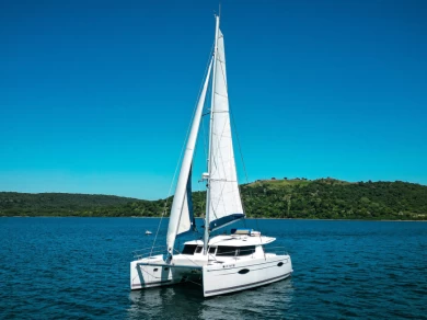 Hire Motorboat with or without skipper Fountaine Pajot Bahía Culebra