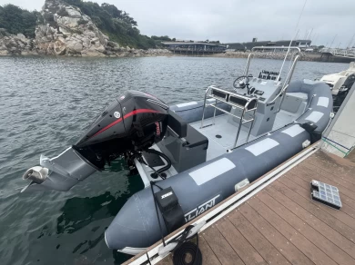 Noleggio Gommone con o senza skipper Valiant a Roscoff