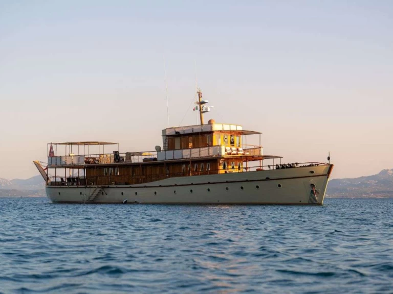 Louer Yacht avec ou sans skipper  à Cannes