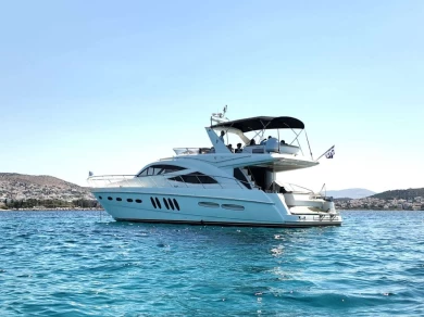 Yate de lujo para alquilar Álimos al mejor precio