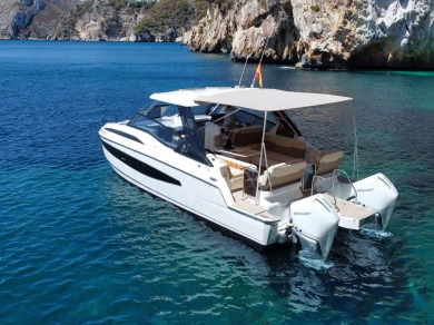 Alquiler de Aquila Denia en Ibiza