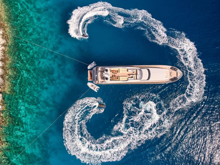 Cantieri di Pisa, Italy KINTARO a louer à Athènes