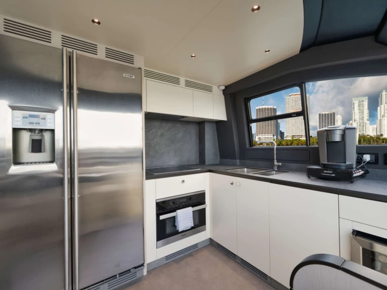 Louer Yacht avec ou sans skipper Azimut à Aventura