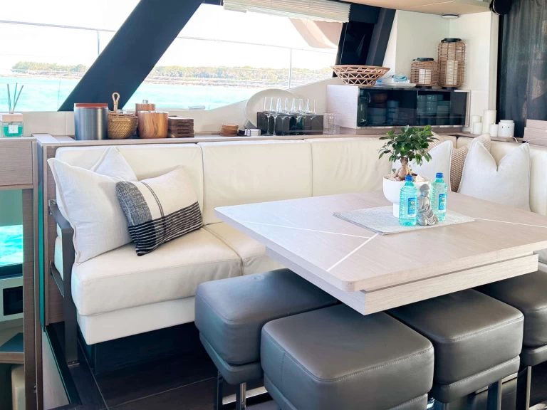 Location bateau Fountaine Pajot PRINCESS MILA à Nassau sur Samboat