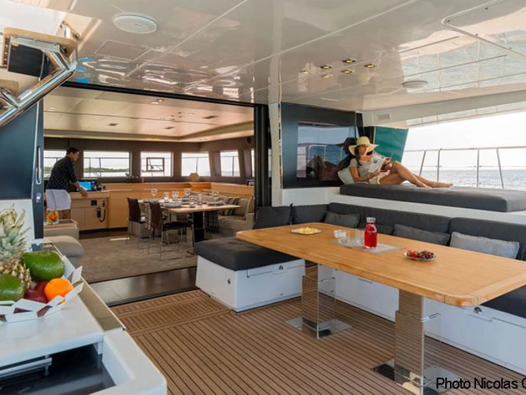 Louer Yacht avec ou sans skipper Lagoon à Le Pirée