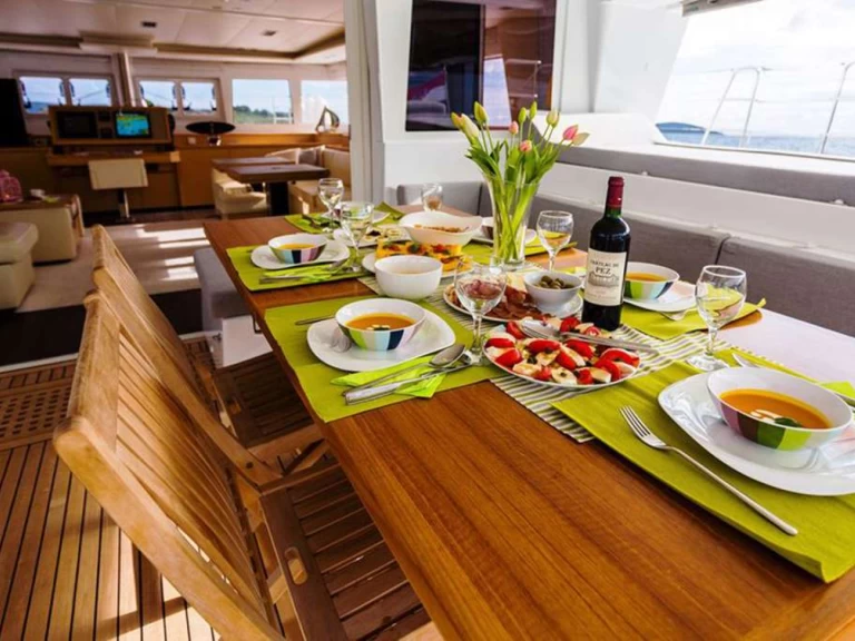 Location à Palerme - Lagoon BLUE DESTINY sur SamBoat