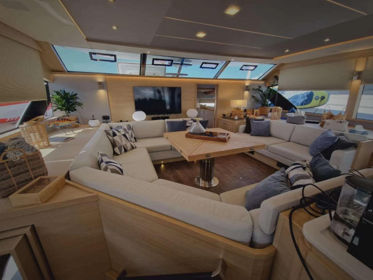 Location Yacht Aquila avec permis
